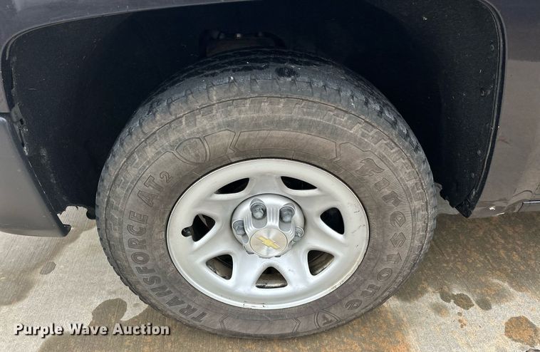 image for item ER4695 2016 Chevrolet Silverado 1500 Double Cab pickup truck