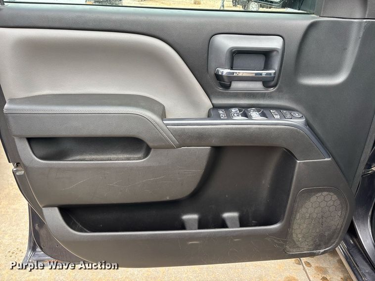 image for item ER4696 2015 Chevrolet Silverado 1500 Double Cab pickup truck