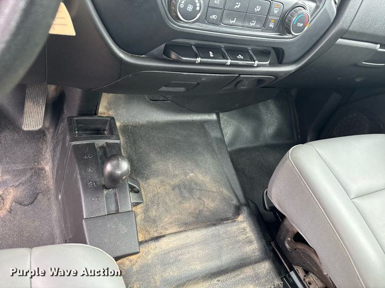 image for item ER4696 2015 Chevrolet Silverado 1500 Double Cab pickup truck