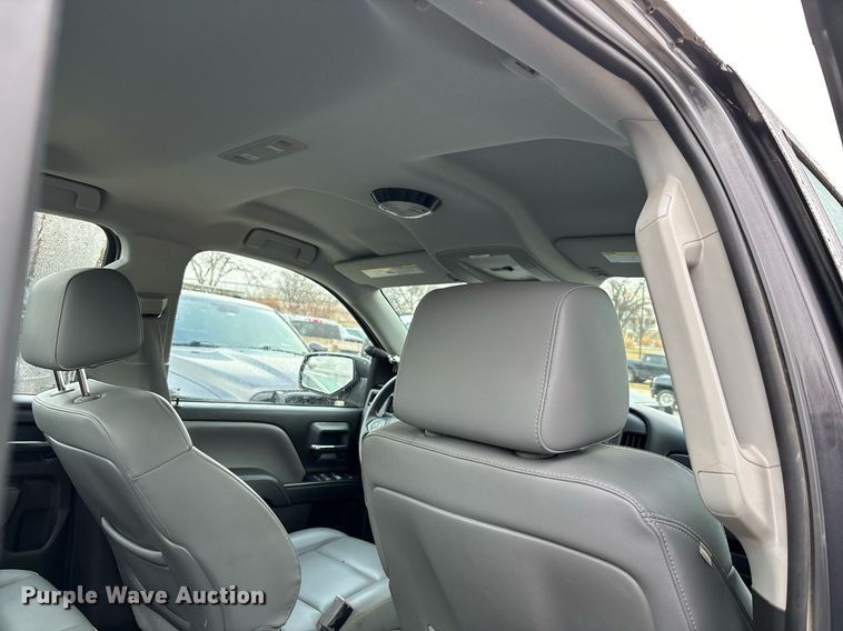 image for item ER4696 2015 Chevrolet Silverado 1500 Double Cab pickup truck