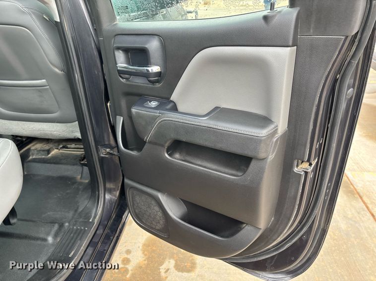 image for item ER4696 2015 Chevrolet Silverado 1500 Double Cab pickup truck