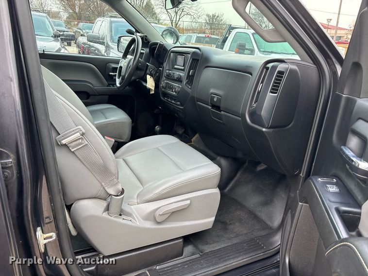 image for item ER4696 2015 Chevrolet Silverado 1500 Double Cab pickup truck