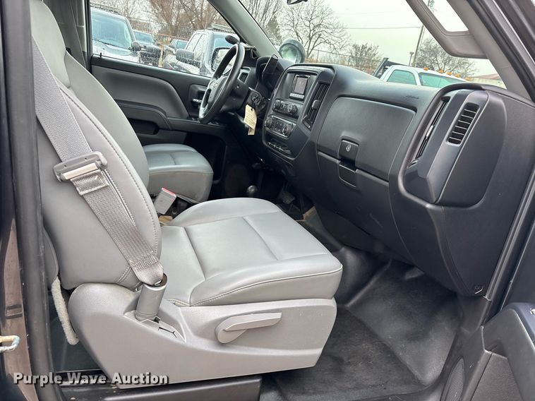 image for item ER4696 2015 Chevrolet Silverado 1500 Double Cab pickup truck