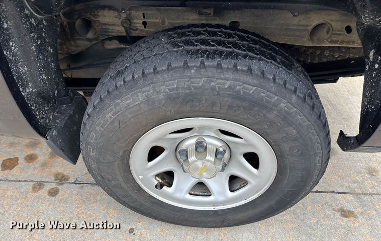 image for item ER4696 2015 Chevrolet Silverado 1500 Double Cab pickup truck