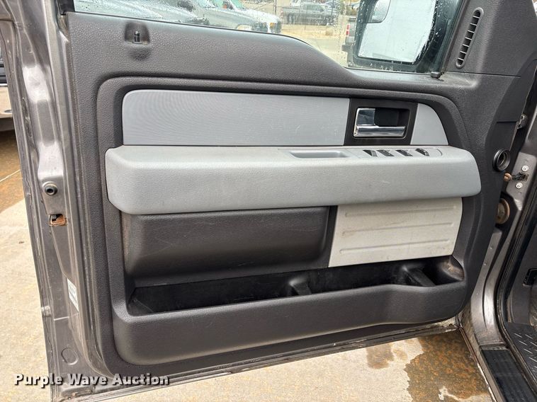 image for item ER4698 2014 Ford F150 SuperCab pickup truck