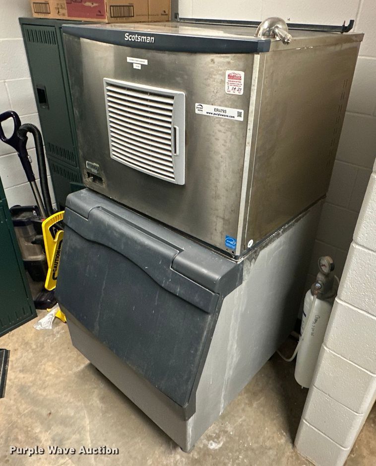 image for item ER4793 Scotsman B330P ice machine