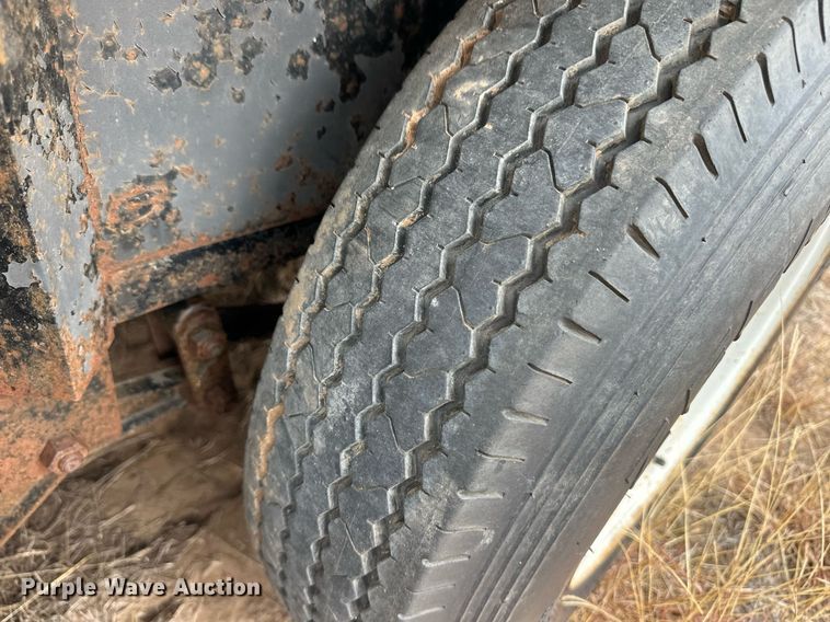 image for item ER8571 Utility trailer