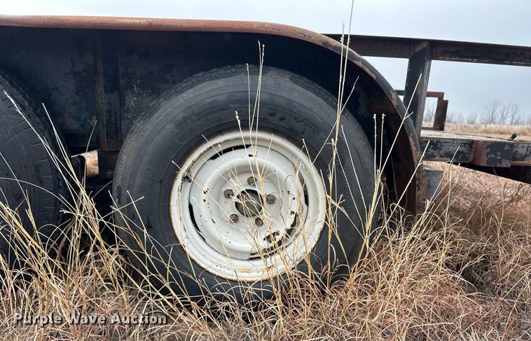 image for item ER8571 Utility trailer