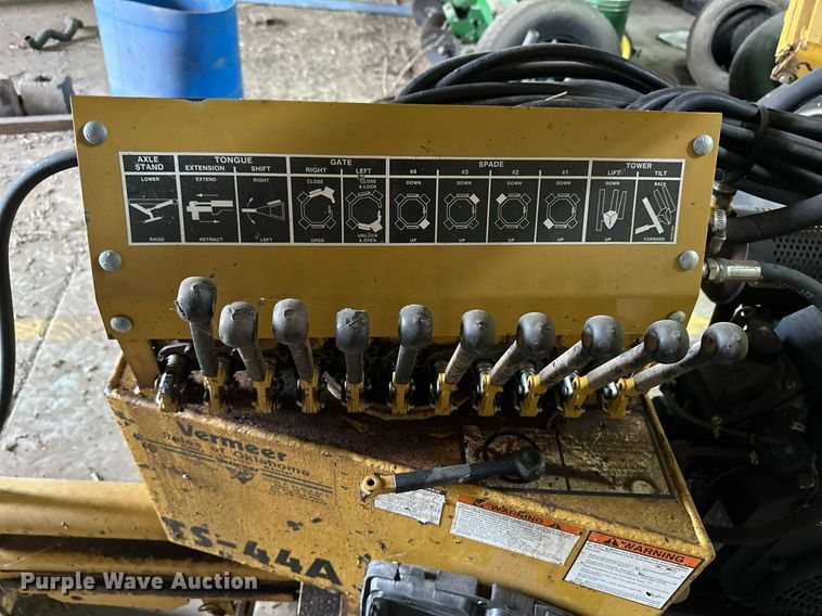 image for item ER8572 2002 Vermeer TS-44A tree spade