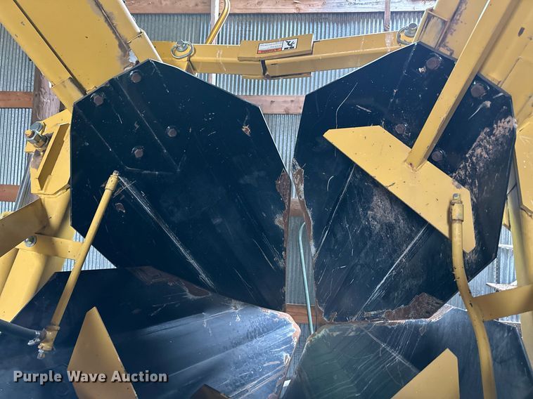 image for item ER8572 2002 Vermeer TS-44A tree spade