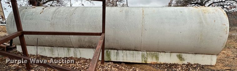 image for item NQ9151 Fuel tank