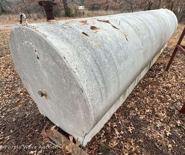 image for item NQ9151 Fuel tank