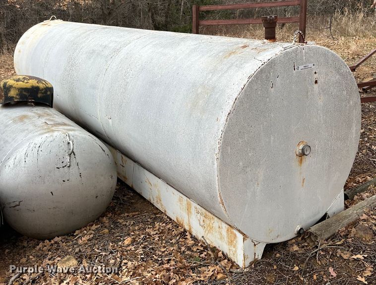 image for item NQ9151 Fuel tank