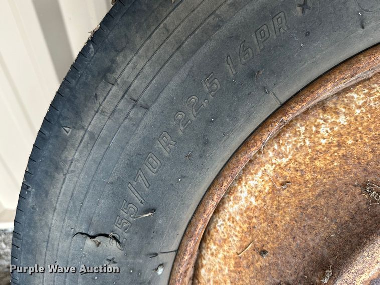 image for item NQ9152 (4) wheels and tires