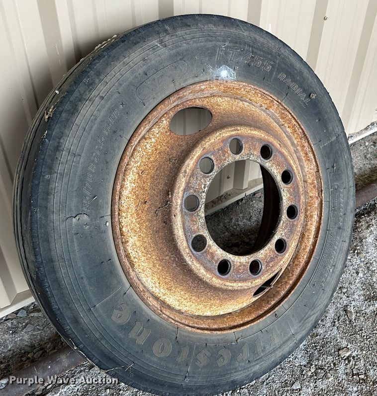 image for item NQ9152 (4) wheels and tires