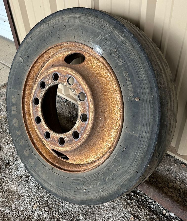 image for item NQ9152 (4) wheels and tires