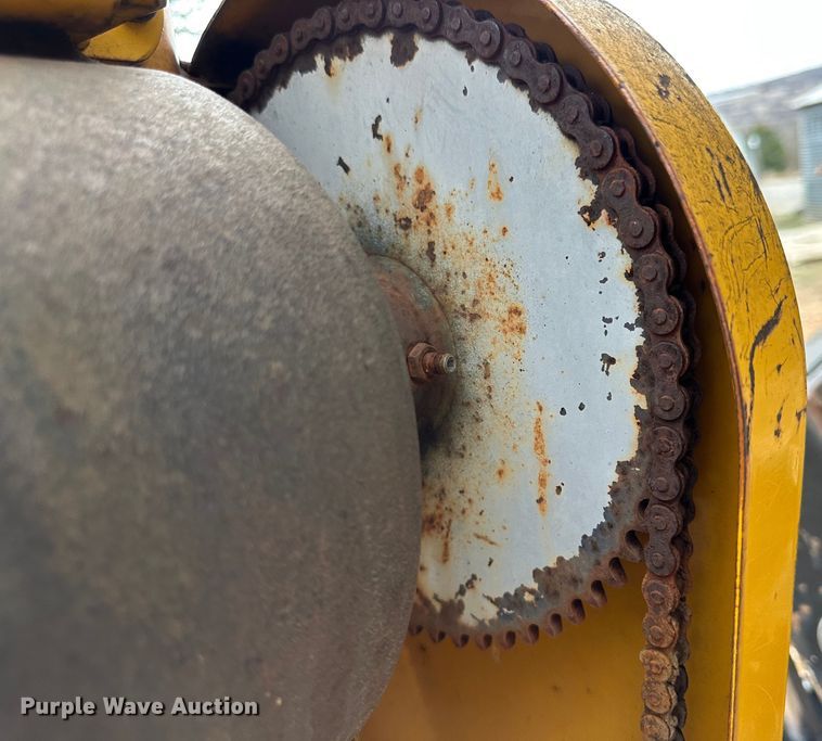 image for item NQ9155 Danuser MD-6 post driver