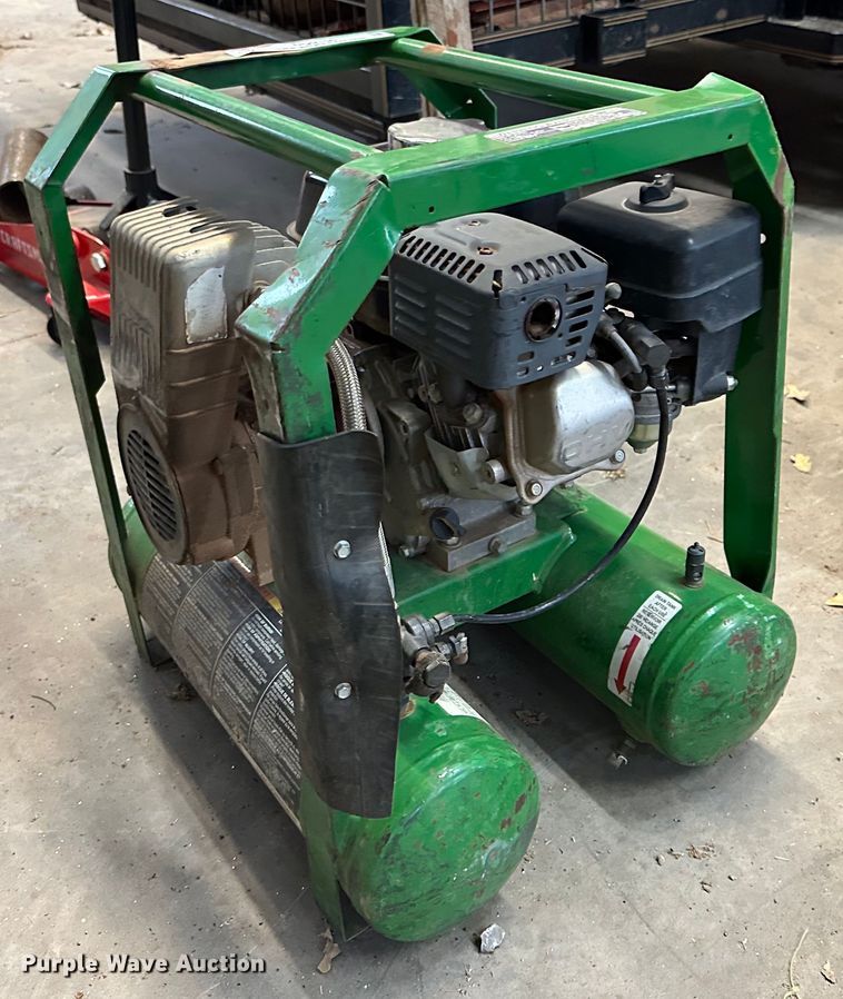 image for item NQ9156 John Deere AC1-5GH air compressor