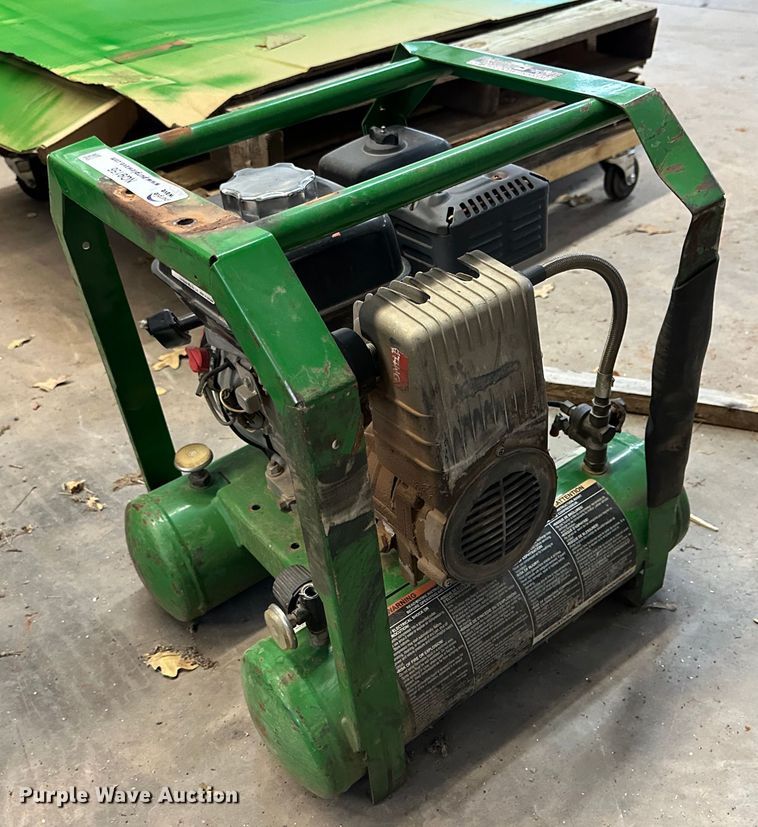 image for item NQ9156 John Deere AC1-5GH air compressor