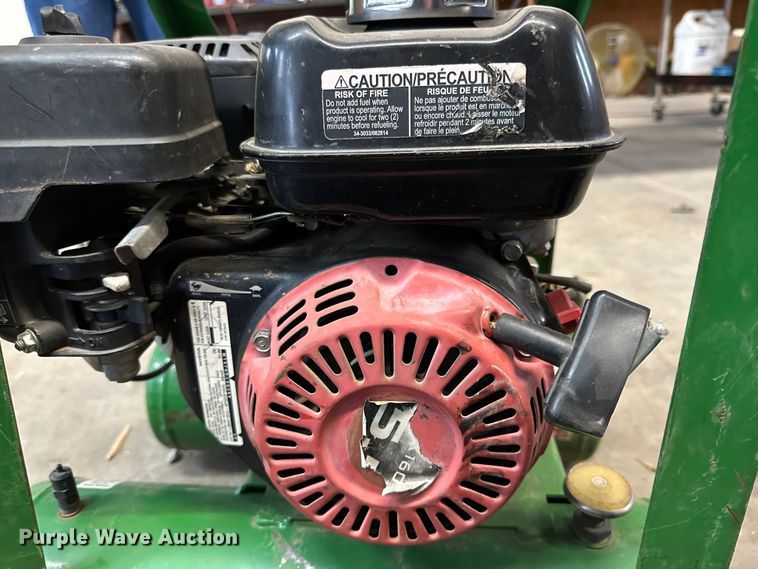 image for item NQ9156 John Deere AC1-5GH air compressor