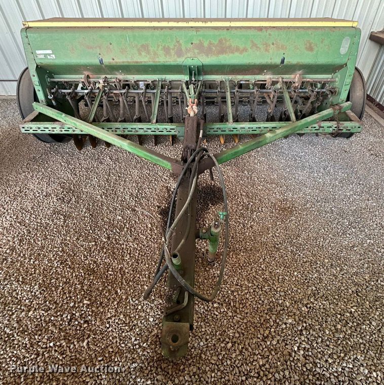 image for item NQ9160 John Deere 8300 grain drill