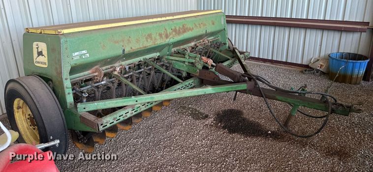 image for item NQ9160 John Deere 8300 grain drill