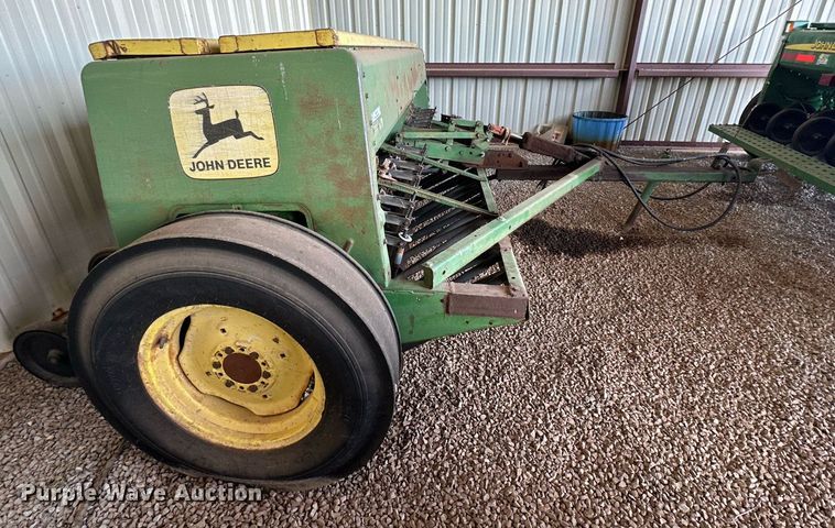 image for item NQ9160 John Deere 8300 grain drill