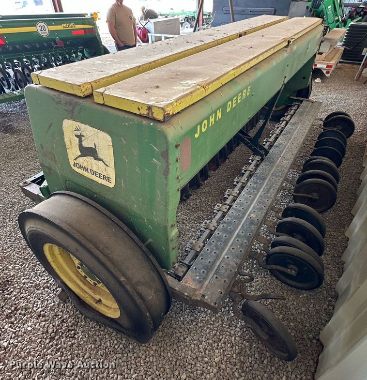 image for item NQ9160 John Deere 8300 grain drill