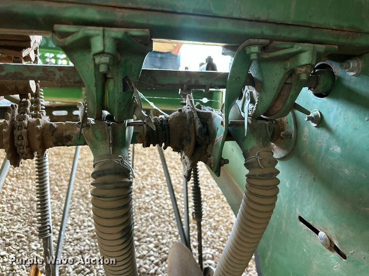 image for item NQ9160 John Deere 8300 grain drill