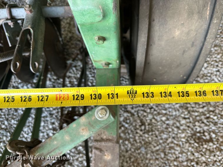 image for item NQ9160 John Deere 8300 grain drill