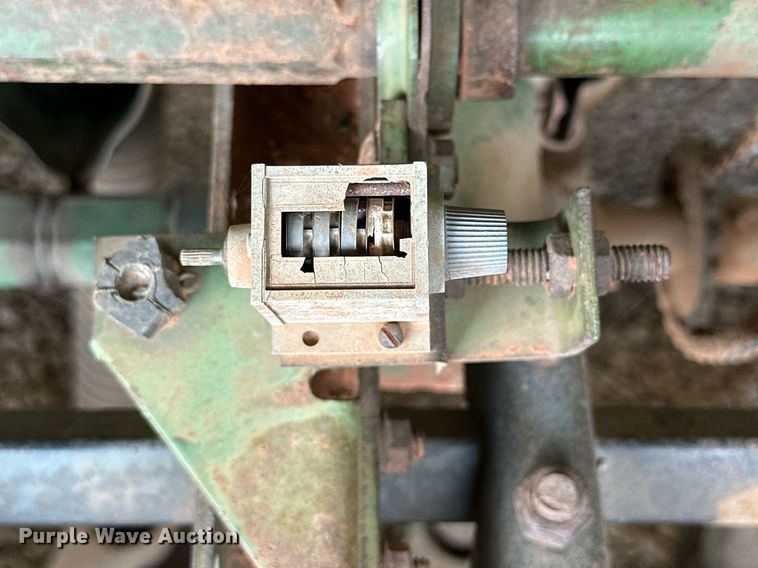 image for item NQ9160 John Deere 8300 grain drill