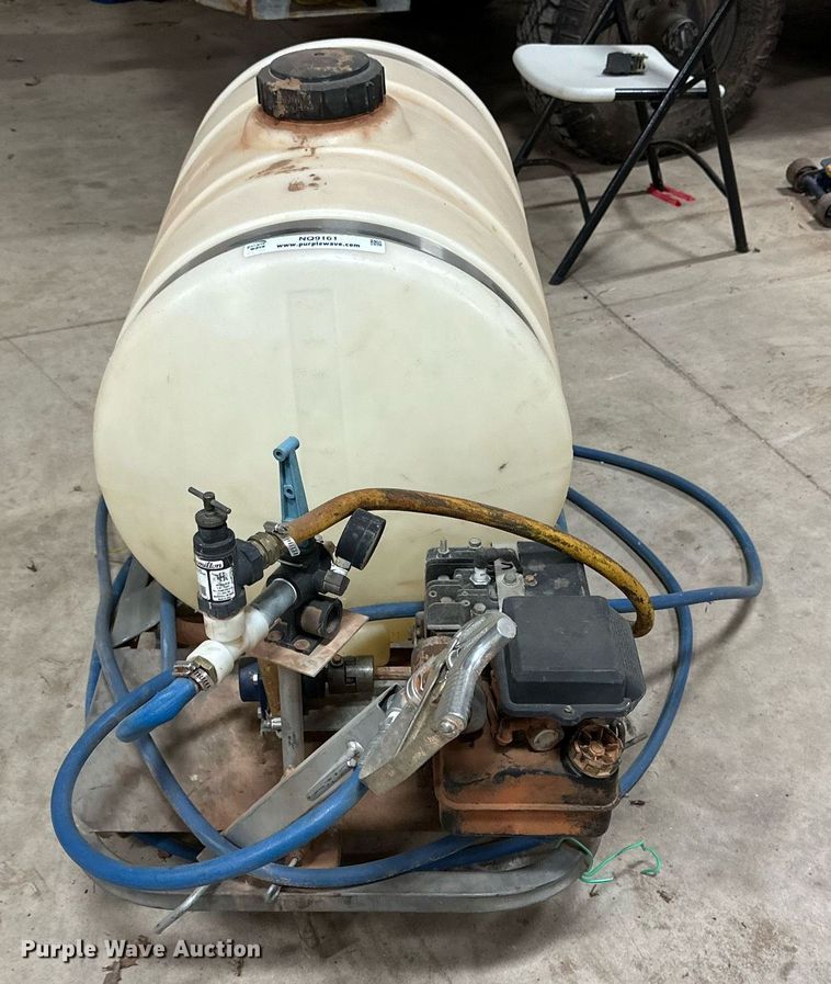 image for item NQ9161 Turf sprayer