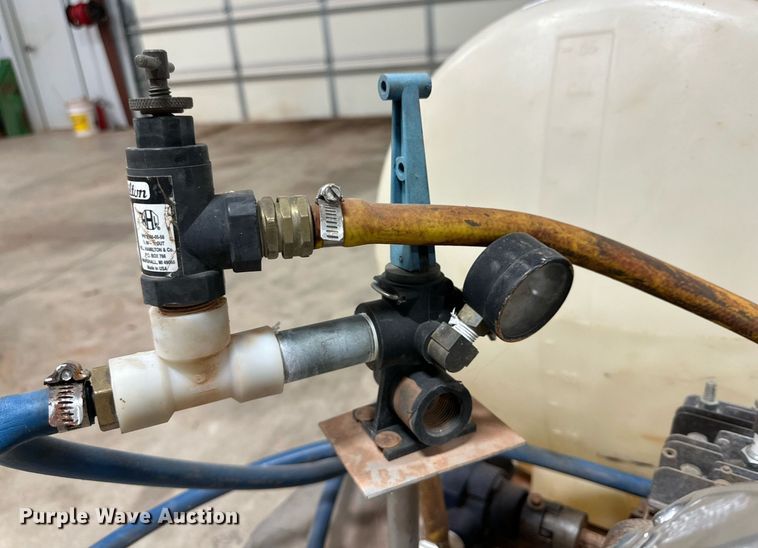 image for item NQ9161 Turf sprayer