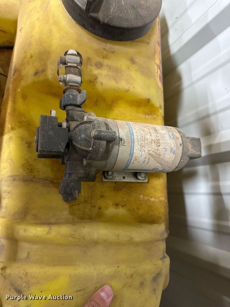 image for item NQ9162 (3) Turf sprayers