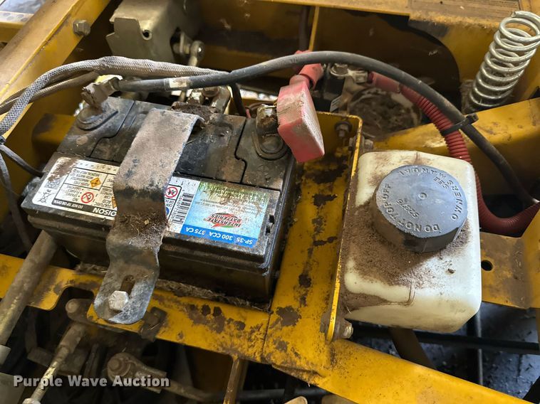 image for item NQ9163 Hustler ZTR lawn mower