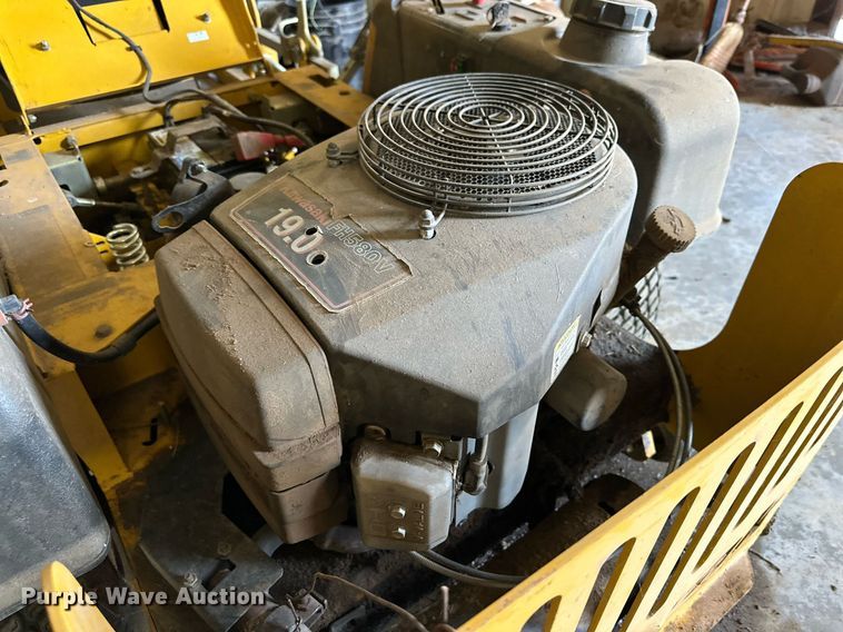 image for item NQ9163 Hustler ZTR lawn mower