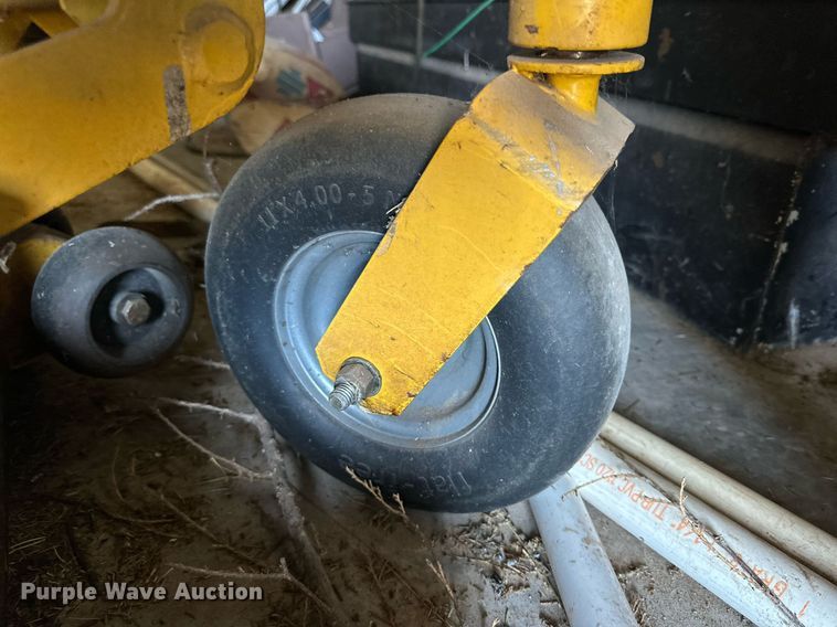 image for item NQ9163 Hustler ZTR lawn mower