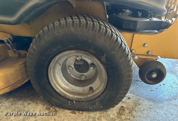 image for item NQ9163 Hustler ZTR lawn mower