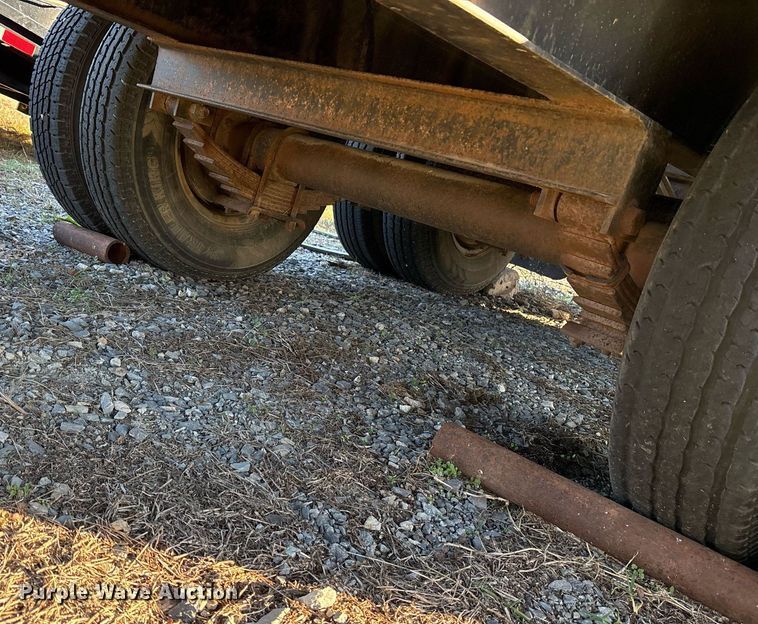 image for item OK9453 1996 Belshe DT235 equipment trailer