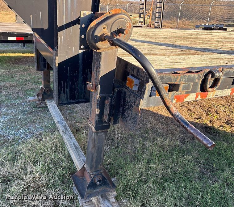 image for item OK9453 1996 Belshe DT235 equipment trailer