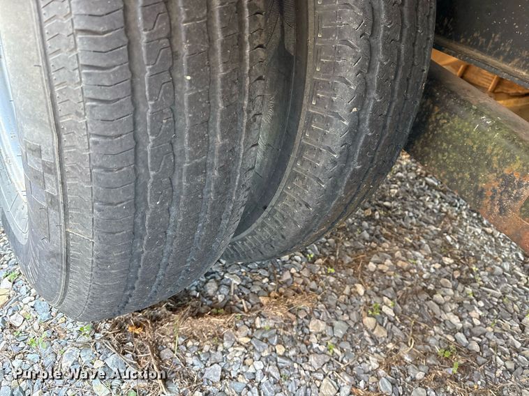 image for item OK9453 1996 Belshe DT235 equipment trailer