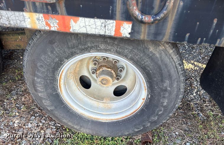 image for item OK9453 1996 Belshe DT235 equipment trailer