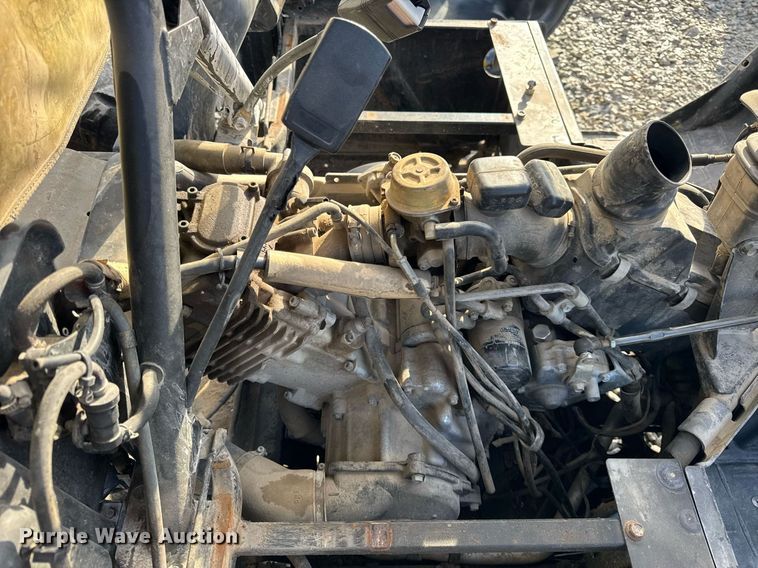 image for item DH9226 Yamaha Rhino 600 utility vehicle