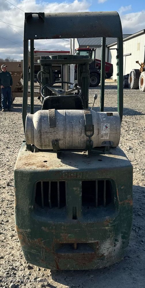 image for item DH9227 Clark C500 forklift