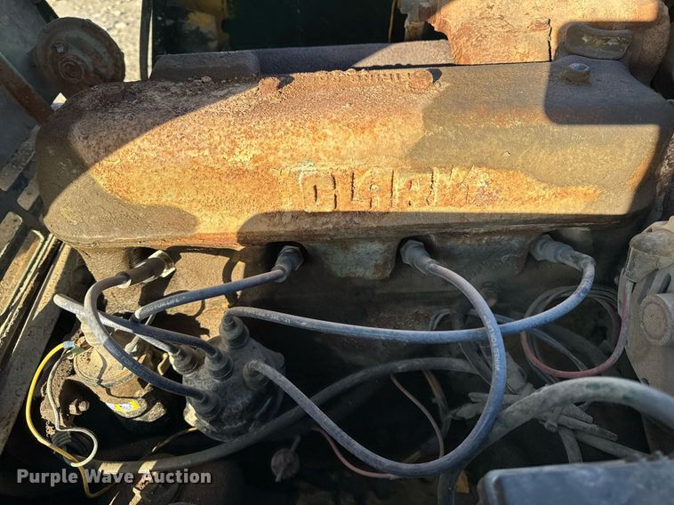 image for item DH9227 Clark C500 forklift