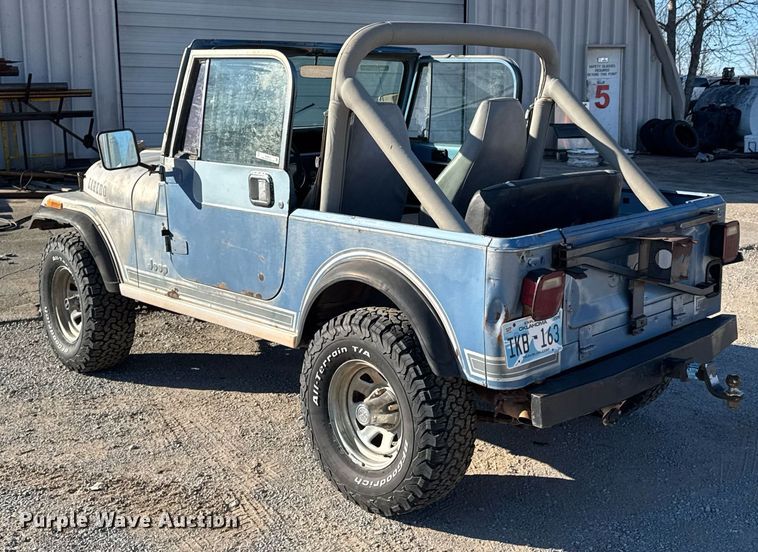 image for item DO0043 1984 American Motors Jeep Wrangler Laredo SUV