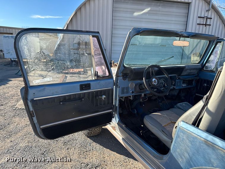 image for item DO0043 1984 American Motors Jeep Wrangler Laredo SUV