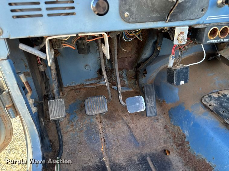 image for item DO0043 1984 American Motors Jeep Wrangler Laredo SUV