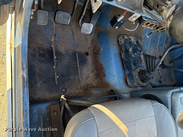 image for item DO0043 1984 American Motors Jeep Wrangler Laredo SUV