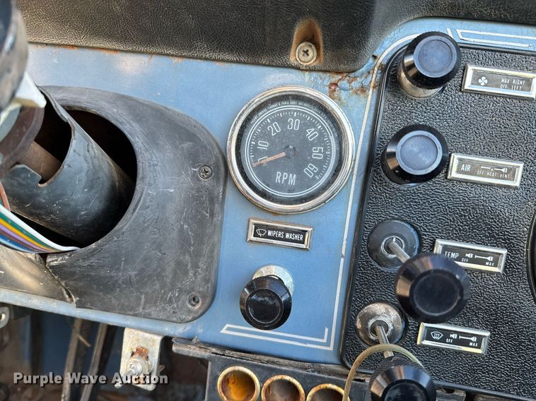 image for item DO0043 1984 American Motors Jeep Wrangler Laredo SUV